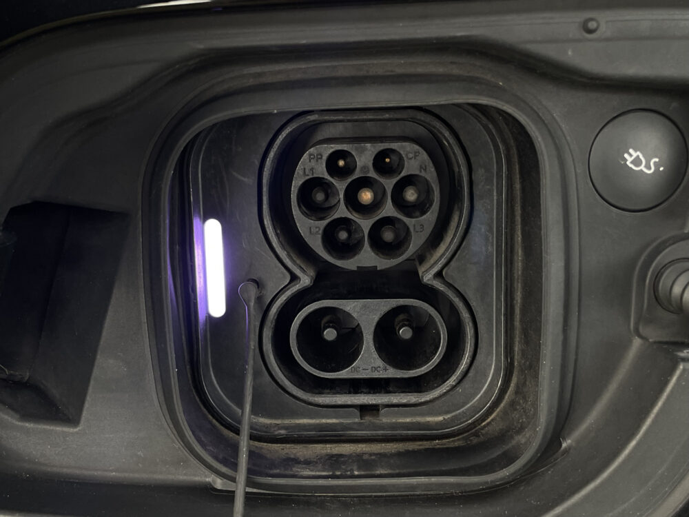 Volvo XC40 Recharge P8 AWD R-Design 10