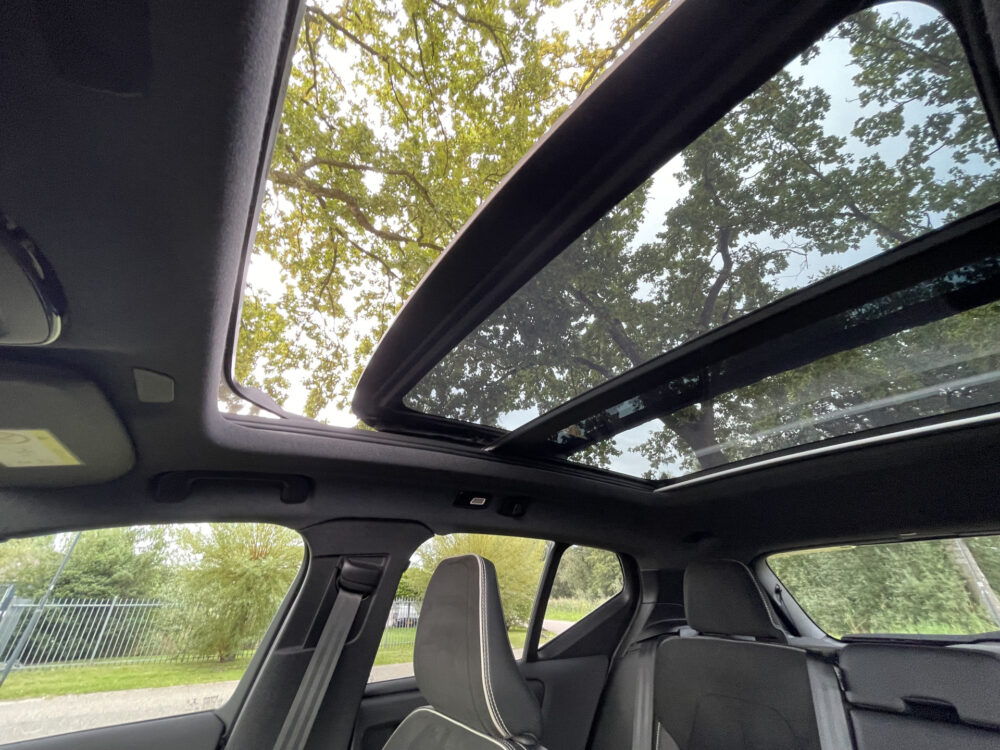 Volvo XC40 Recharge P8 AWD R-Design 20