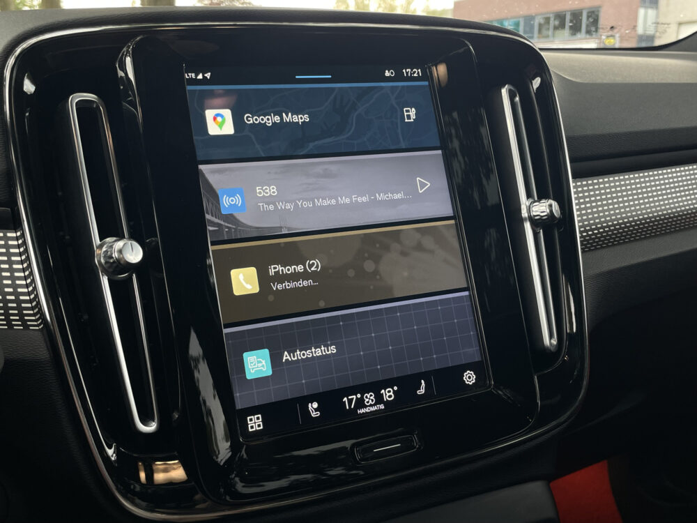 Volvo XC40 Recharge P8 AWD R-Design 23