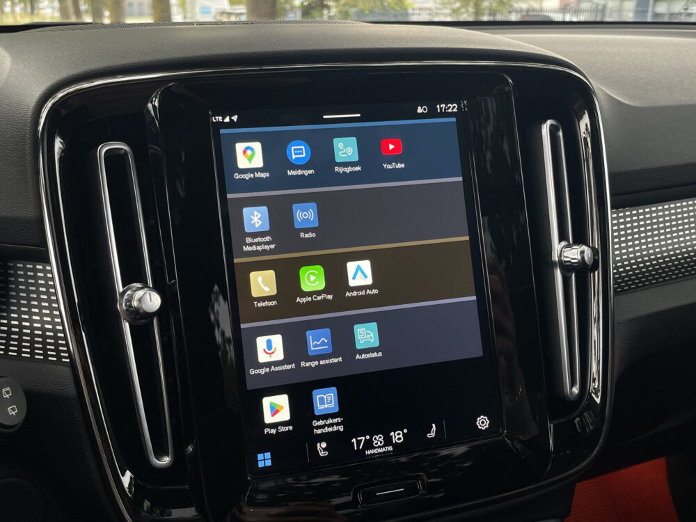 Volvo XC40 Recharge P8 AWD R-Design 26