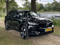 Volvo XC40 Recharge P8 AWD R-Design 37