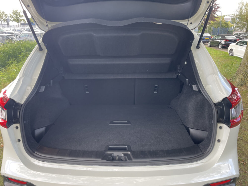 Nissan QASHQAI 1.3 DIG-T Tekna 9
