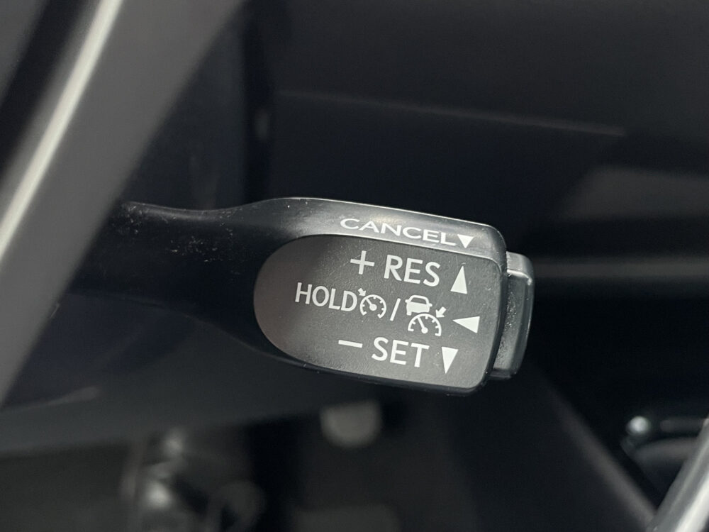 Toyota C-HR 1.8 Hybrid Bi-Tone 22