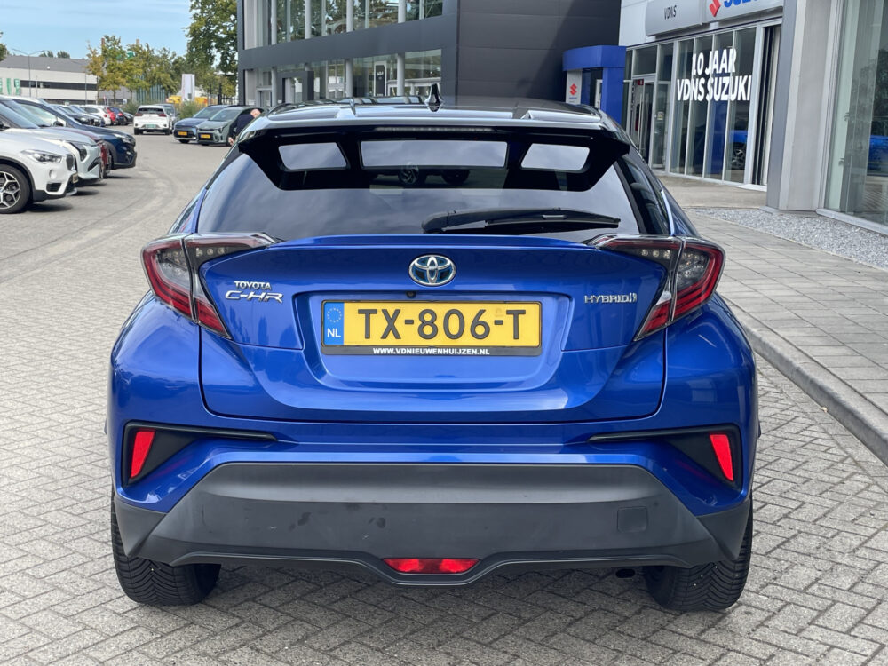 Toyota C-HR 1.8 Hybrid Bi-Tone 6