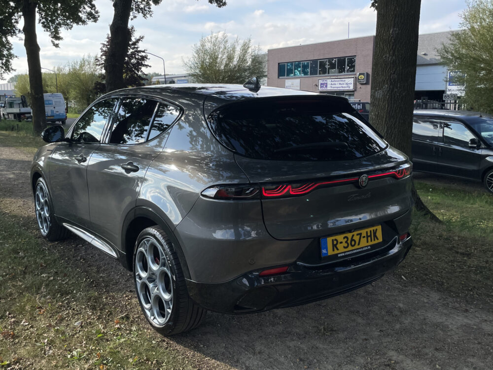 Alfa Romeo Tonale 1.5T Hybrid Edizione Speciale 9