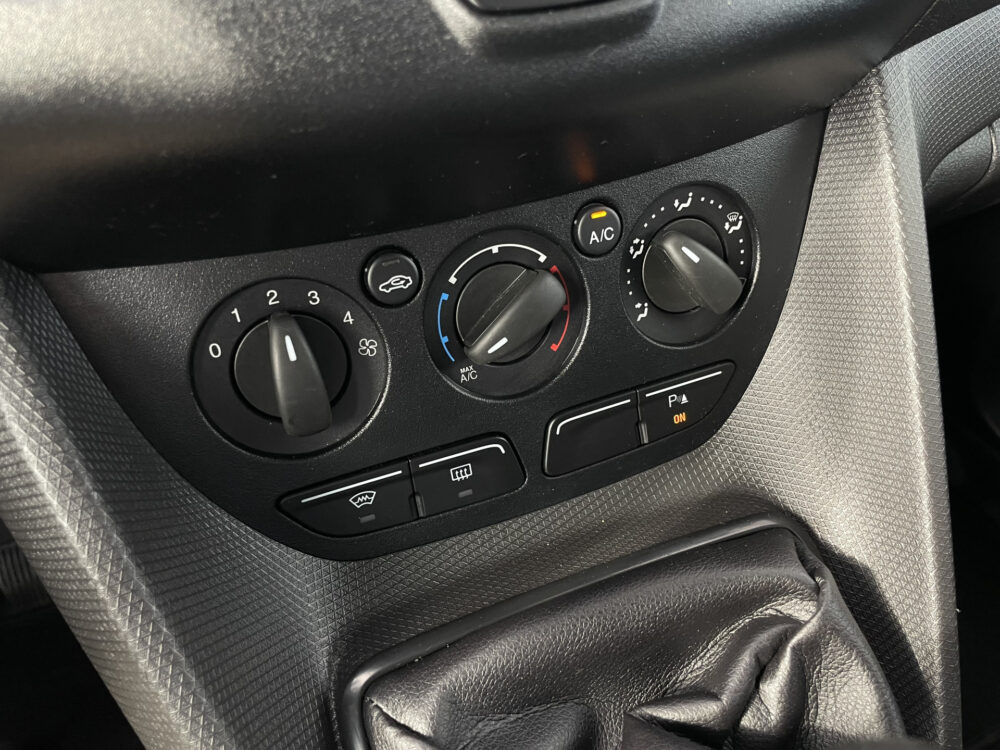 Ford Transit Connect 1.5 TDCI L1 Trend 12