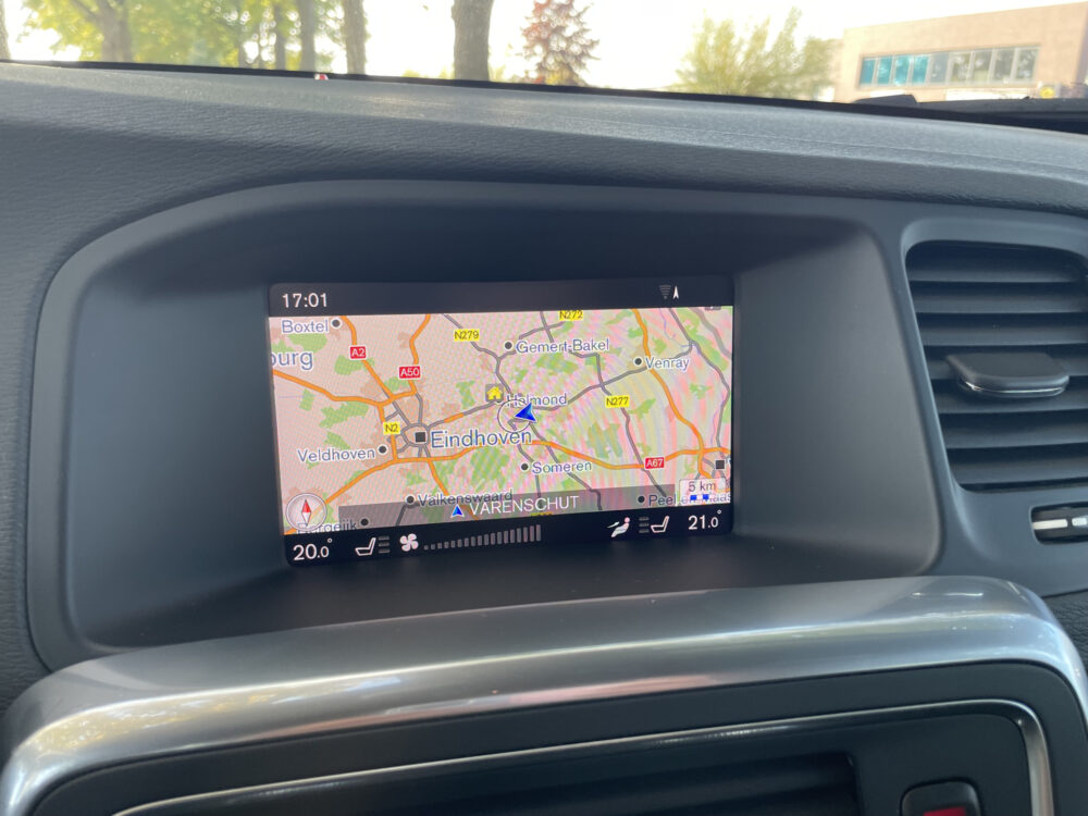 Volvo V60 Cross Country 2.0 T5 Polar+ 18