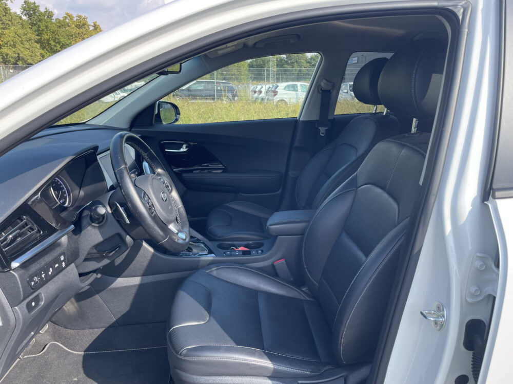 Kia Niro 1.6 GDi Hybrid DynamicPlusLine 13