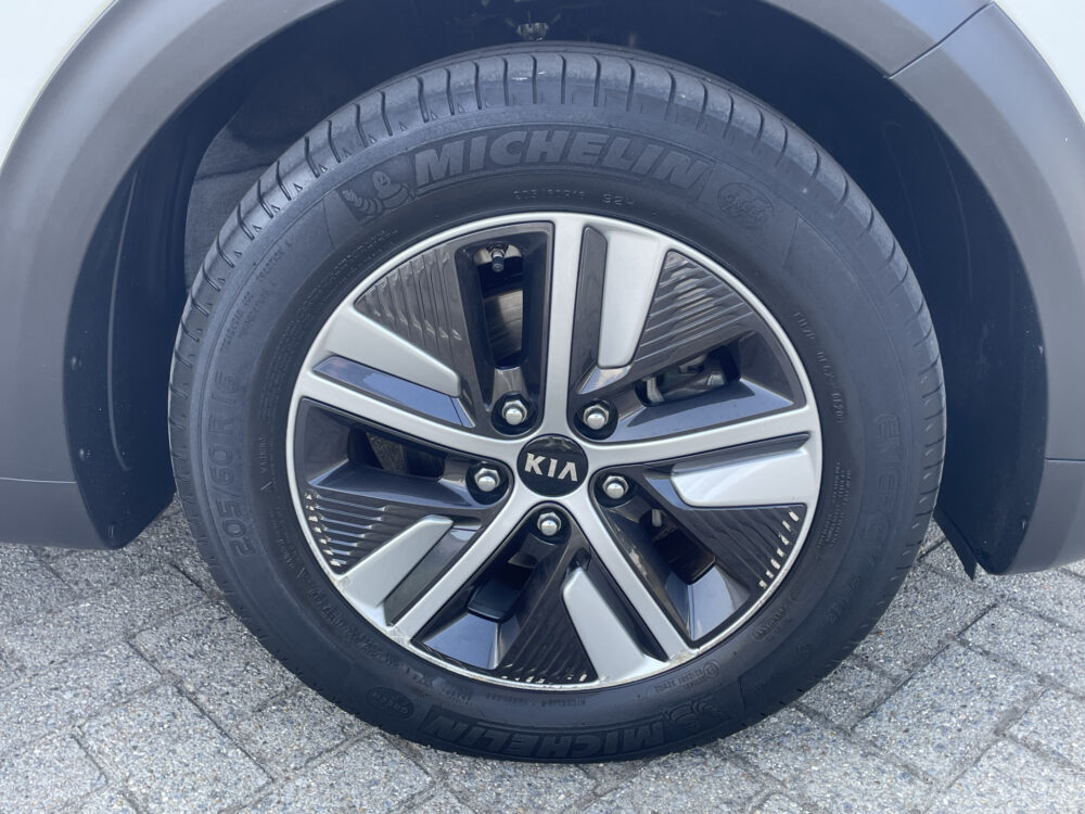 Kia Niro 1.6 GDi Hybrid DynamicPlusLine 4