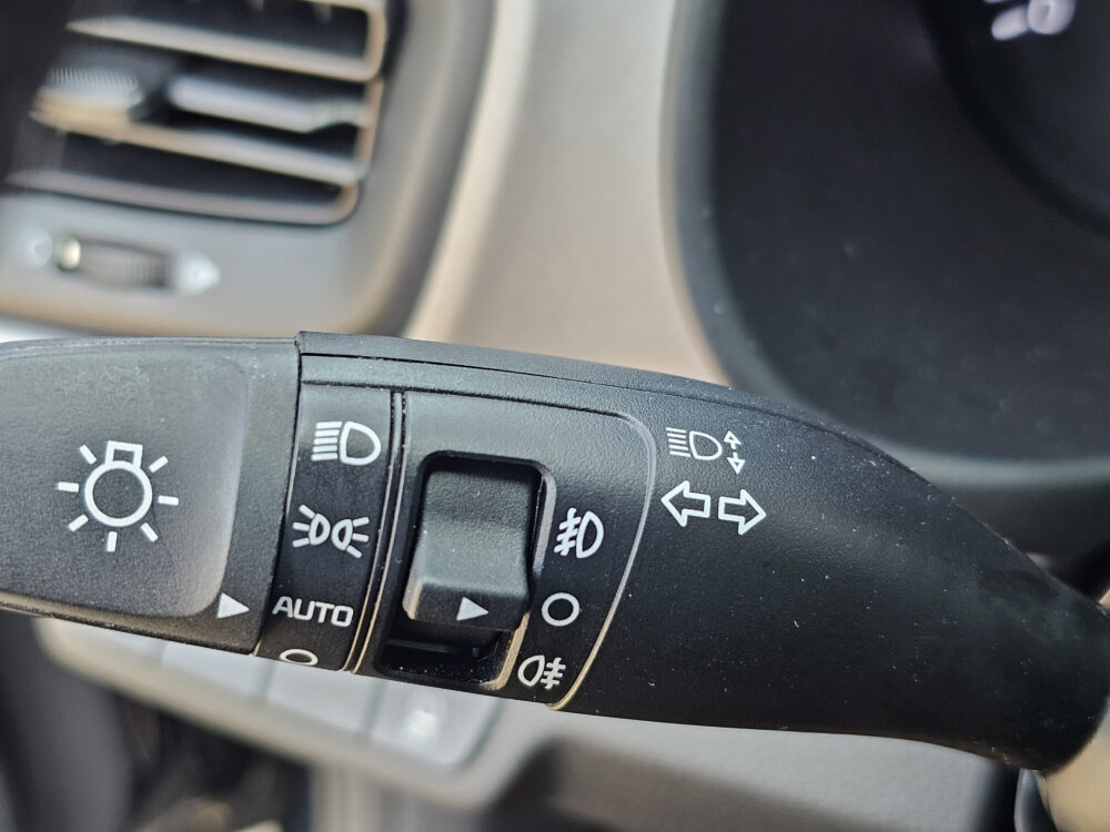 Kia Stonic 1.2 MPi ComfortPlusLine Navigator 19