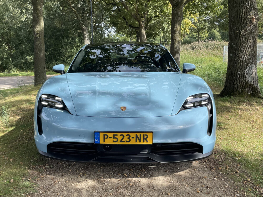 Porsche Taycan 79 kWh 2