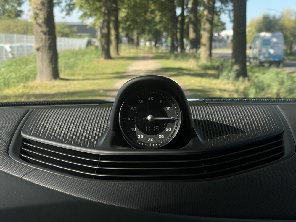 Porsche Taycan 79 kWh 20