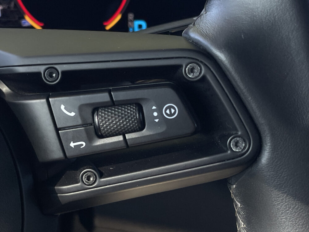 Porsche Taycan 79 kWh 33