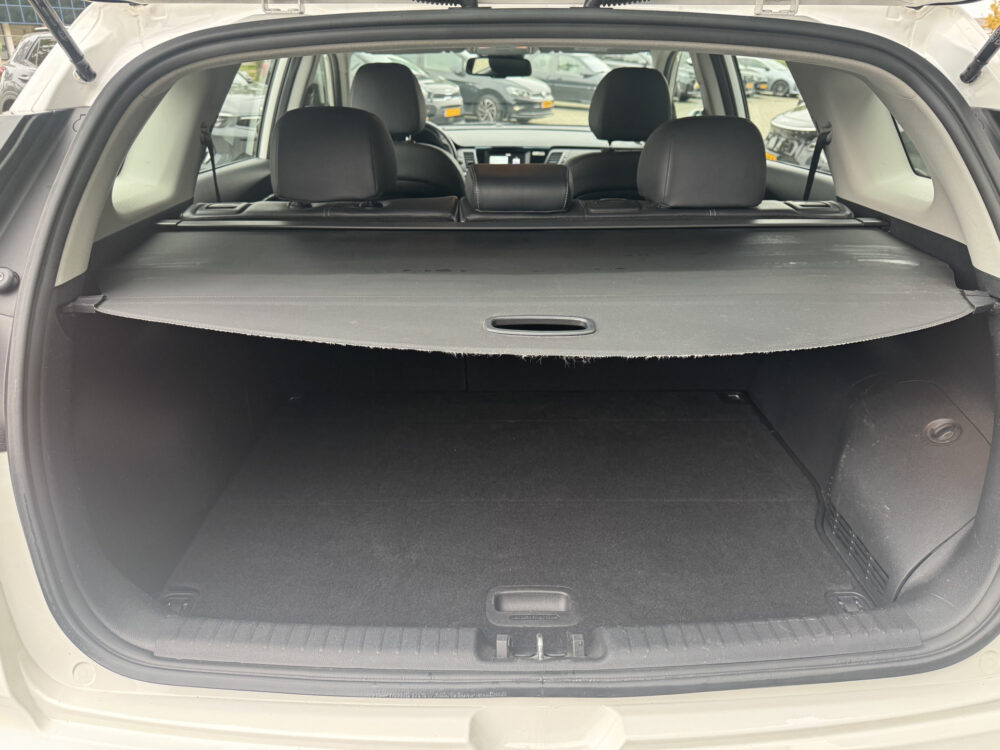 Kia Niro 1.6 GDi Hybrid First Edition 15