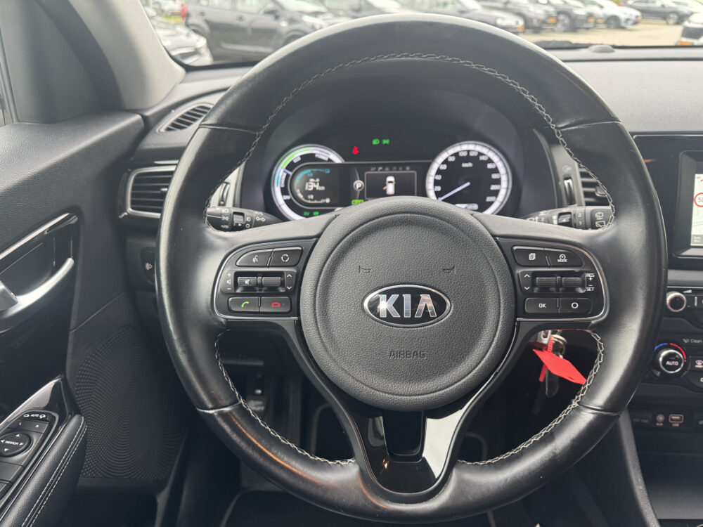 Kia Niro 1.6 GDi Hybrid First Edition 19