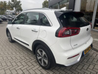 Kia Niro 1.6 GDi Hybrid First Edition 65
