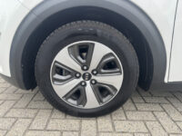 Kia Niro 1.6 GDi Hybrid First Edition 66
