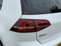 Volkswagen Golf 1.0 TSI Connected Series 35