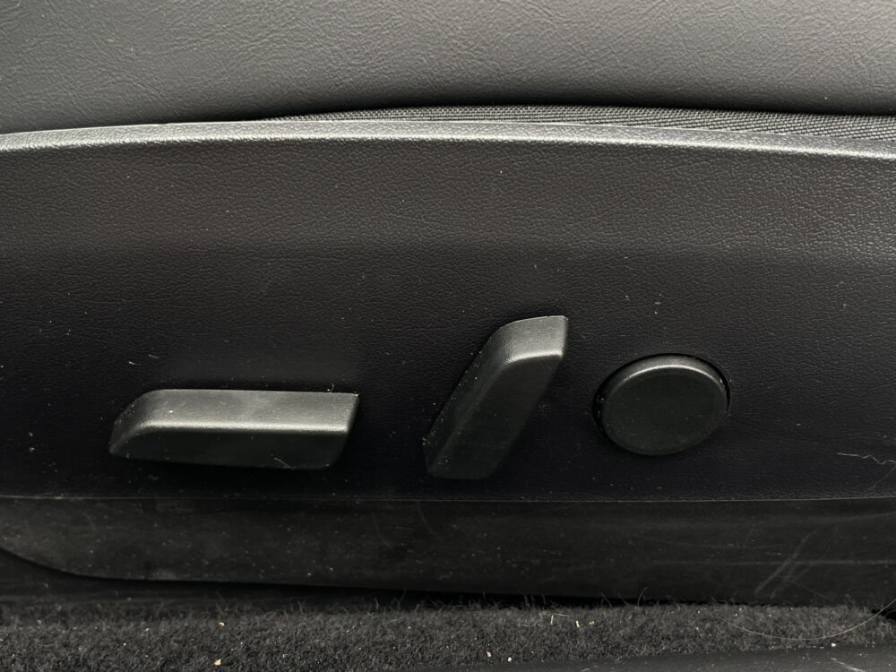 Tesla Model 3 Standard RWD Plus 60 kWh 16