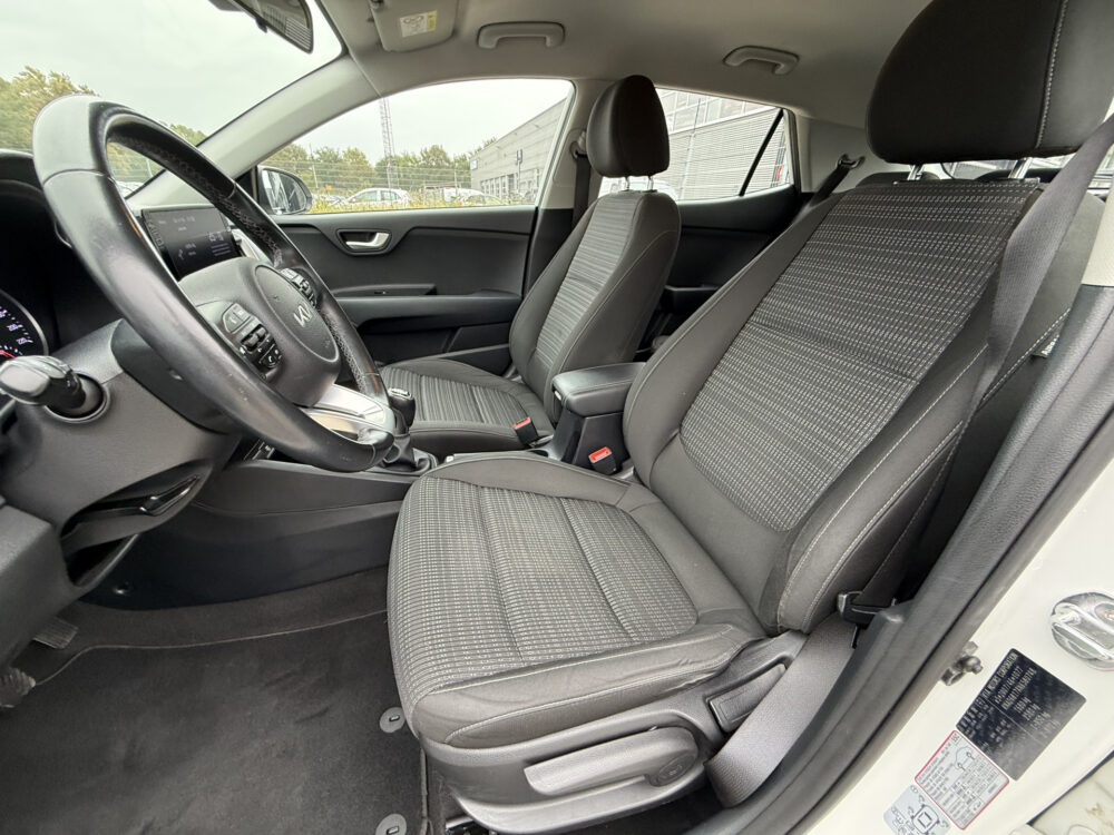 Kia Stonic 1.0 T-GDi MHEV DynamicLine 11