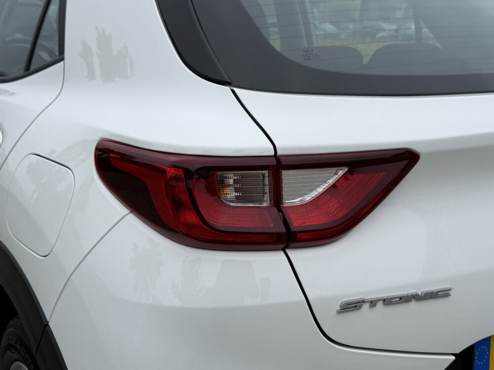 Kia Stonic 1.0 T-GDi MHEV DynamicLine 8