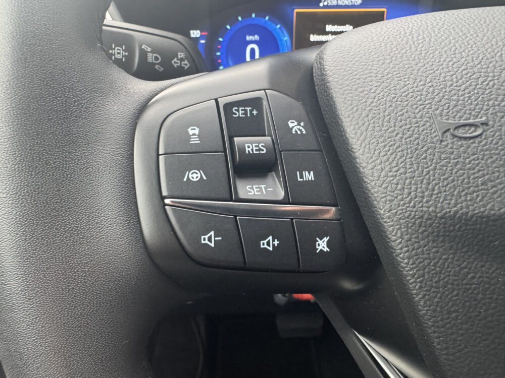 Ford Kuga 2.5 PHEV Titanium 11
