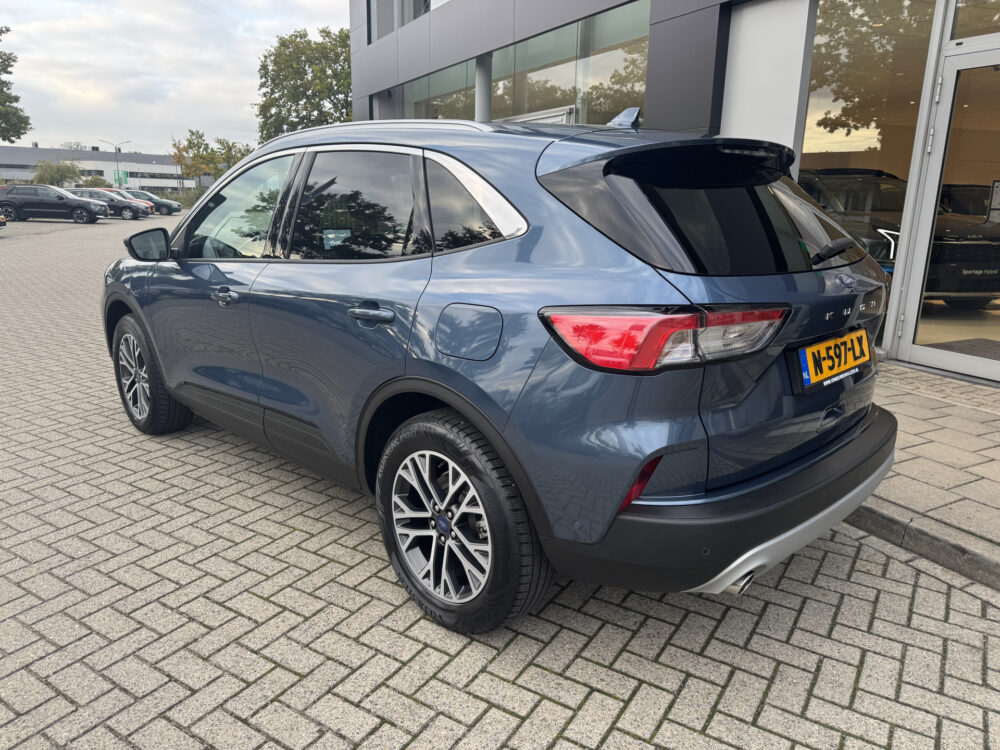 Ford Kuga 2.5 PHEV Titanium 3