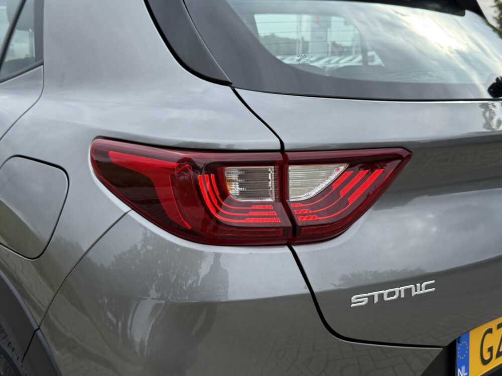 Kia Stonic 1.0 T-GDi MHEV DynamicLine 8