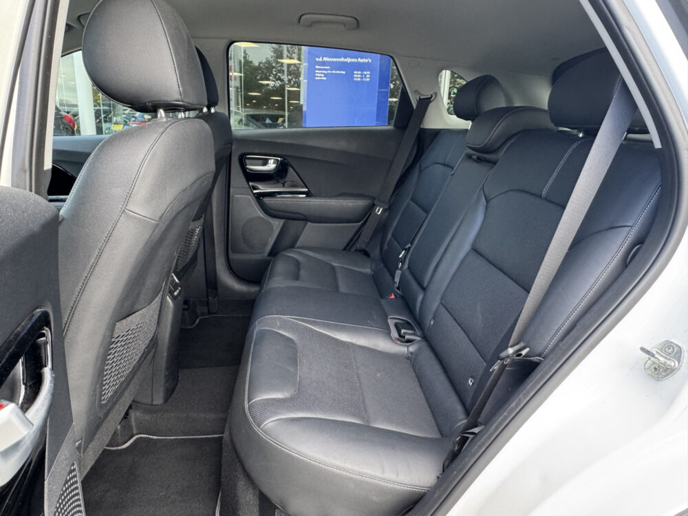 Kia Niro 1.6 GDi Hybrid ExecutiveLine 15