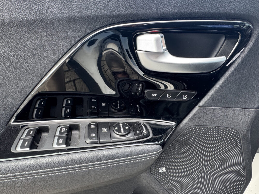 Kia Niro 1.6 GDi Hybrid ExecutiveLine 19