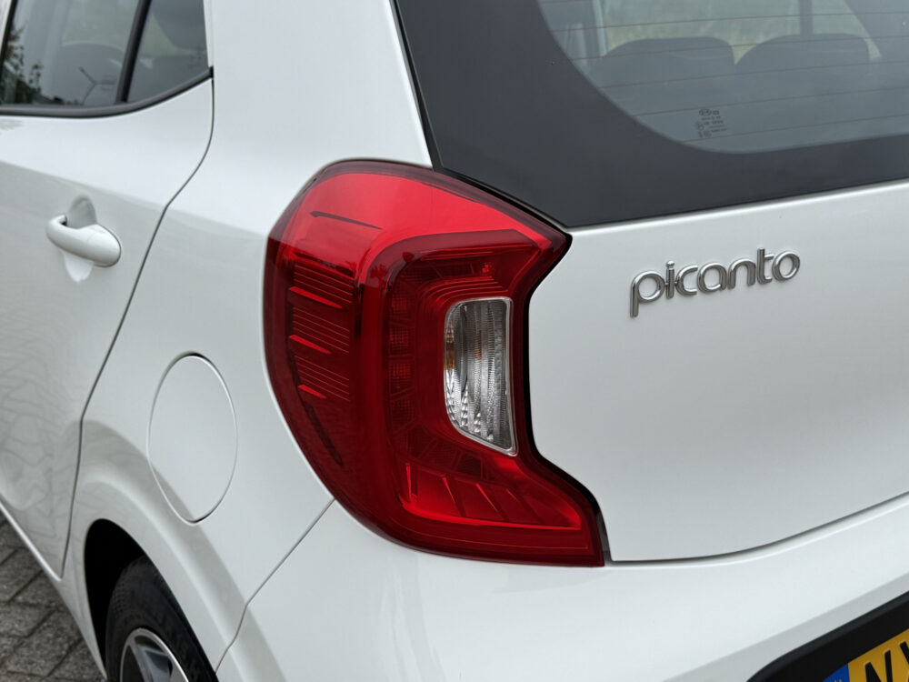 Kia Picanto 1.0 CVVT First Edition 8