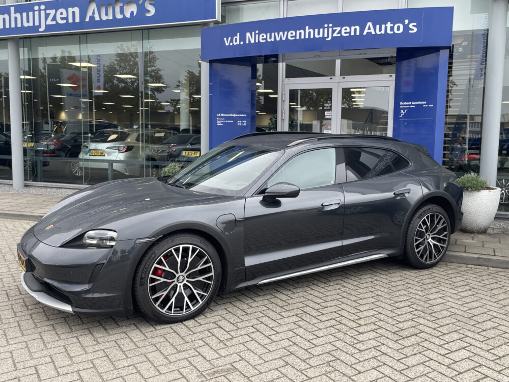 Porsche Taycan Cross Turismo 4S 93 kWh 2