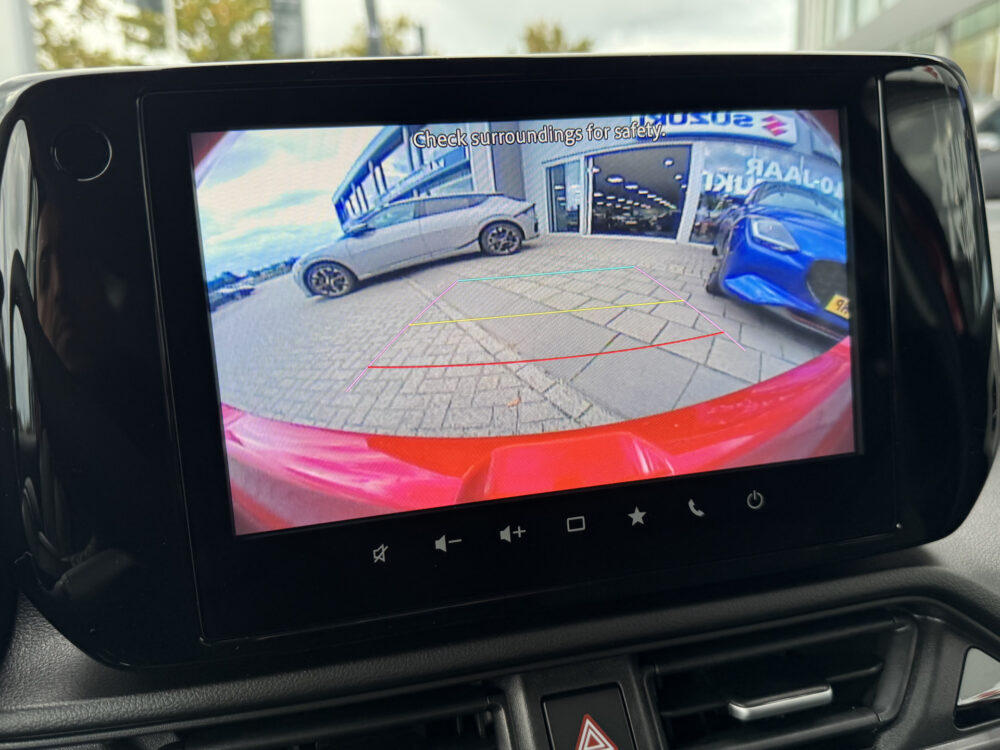 Suzuki Swift 1.2 Style Smart Hybrid 8