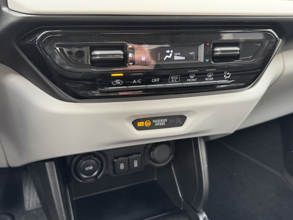 Suzuki Swift 1.2 Select Smart Hybrid 3