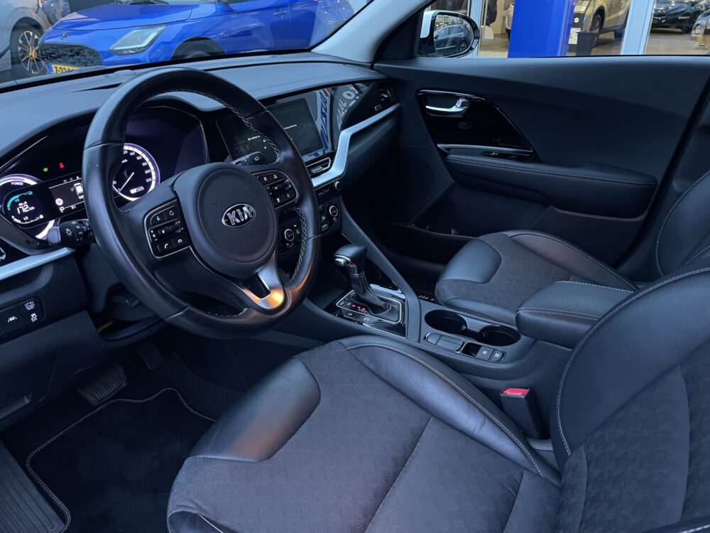 Kia Niro 1.6 GDi Hybrid DynamicLine 12