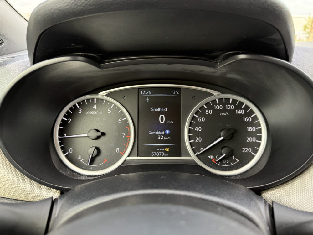 Nissan Micra 0.9 IG-T N-Connecta 12