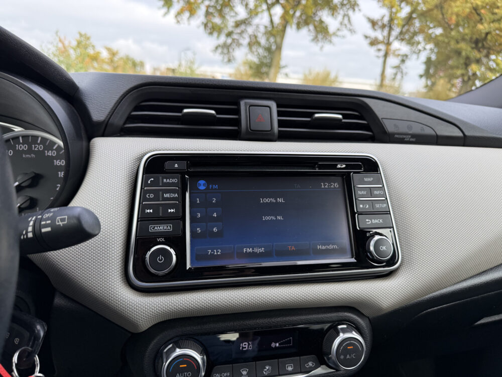 Nissan Micra 0.9 IG-T N-Connecta 14