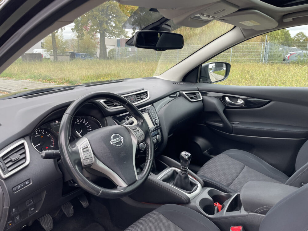 Nissan QASHQAI 1.6 N-Connecta 16