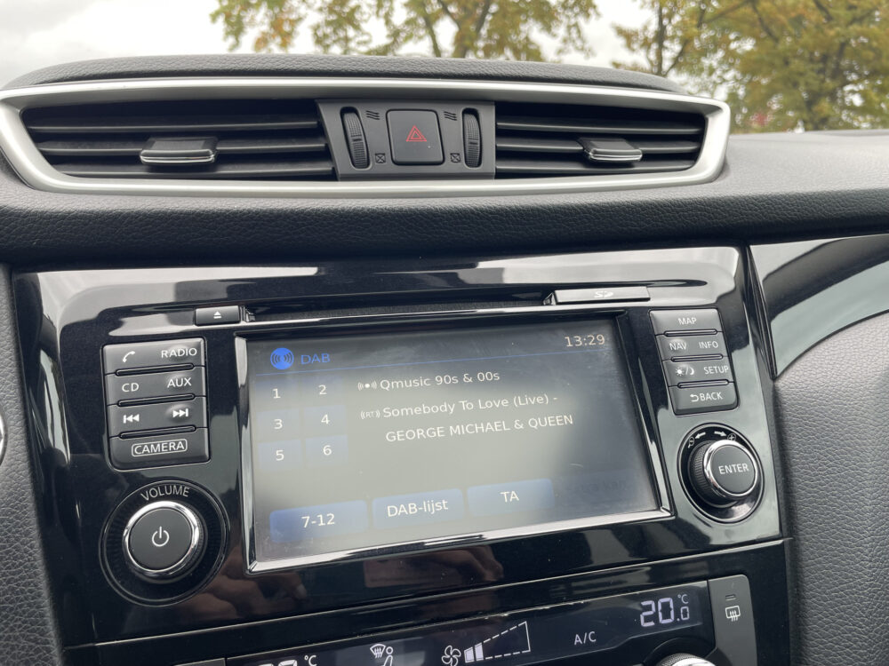 Nissan QASHQAI 1.6 N-Connecta 20