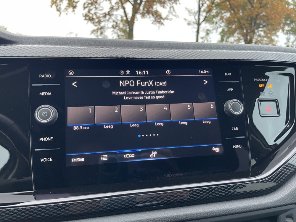 Volkswagen Taigo 1.0 TSI Life Business 15