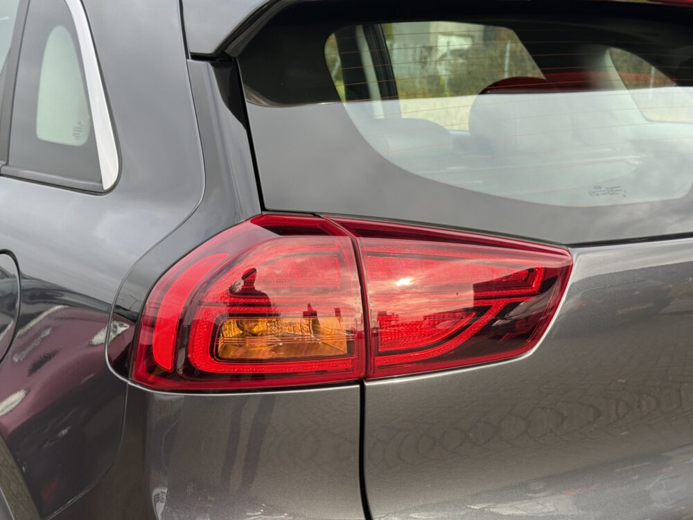 Kia Niro 1.6 GDi Hybrid DynamicLine 8