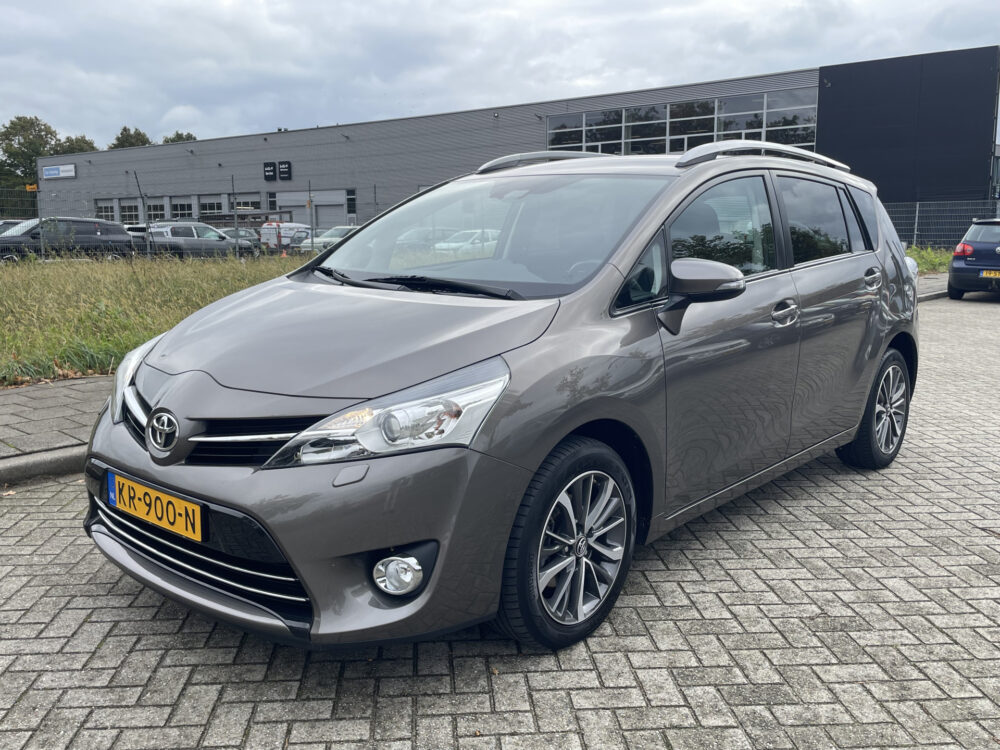 Toyota Verso 1.8 VVT-i Dynamic 7 Persoons ! 1