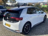 Volkswagen ID.3 First 58 kWh 26