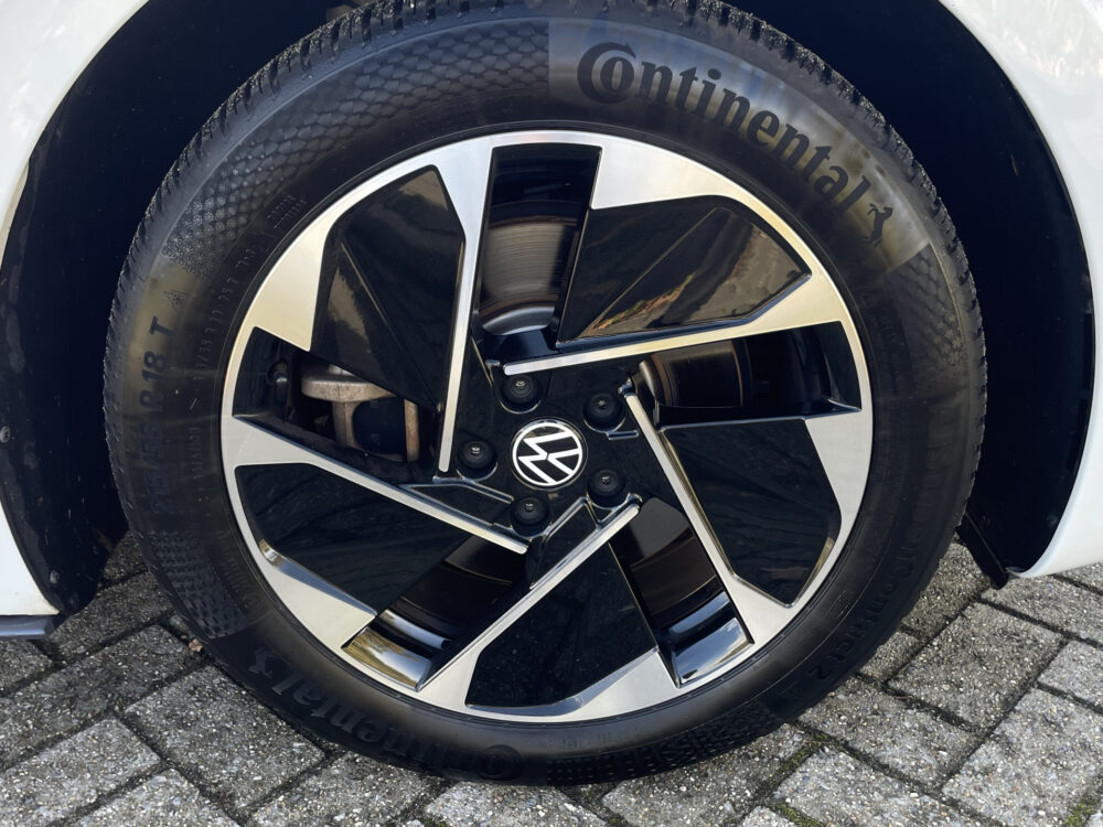 Volkswagen ID.3 First 58 kWh 4