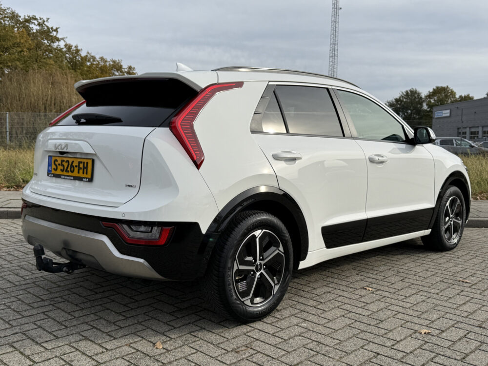 Kia Niro 1.6 GDi Hybrid DynamicPlusLine 6