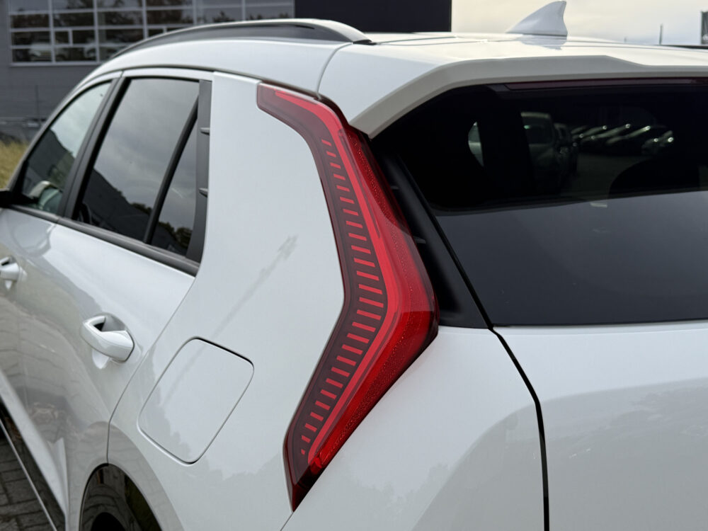 Kia Niro 1.6 GDi Hybrid DynamicPlusLine 8