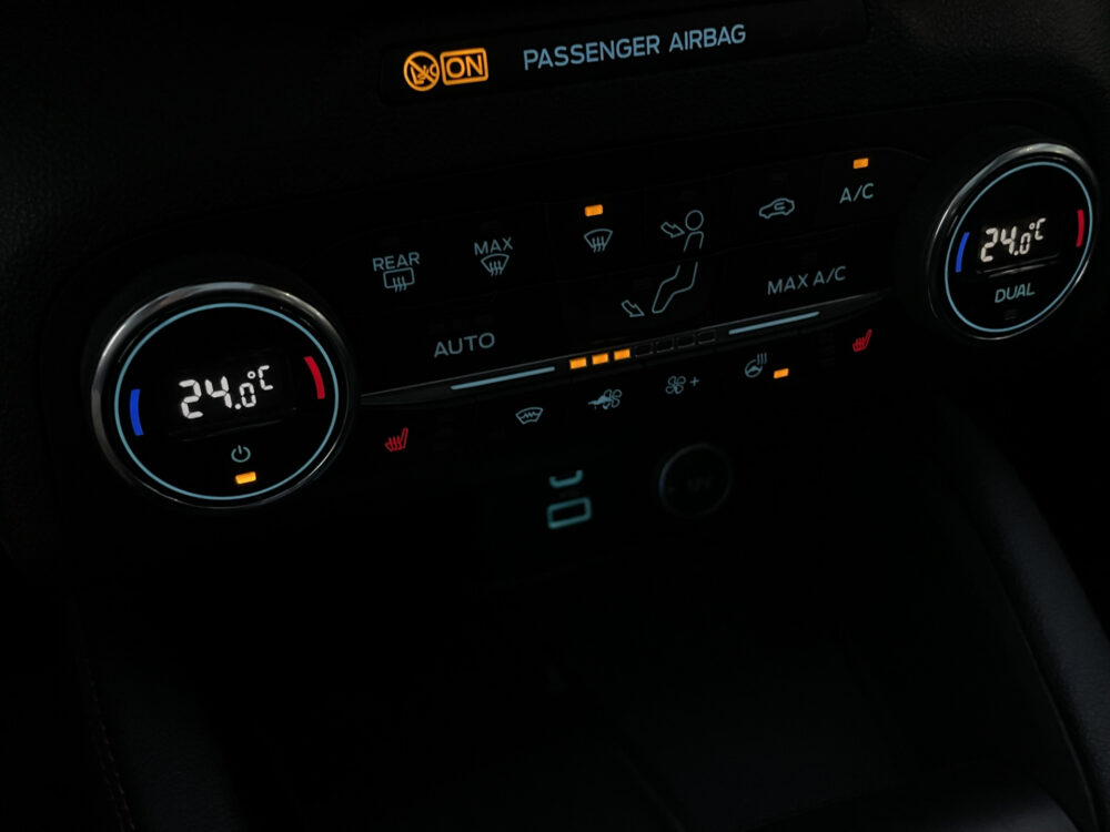 Ford Kuga 2.5 PHEV ST-Line X 24