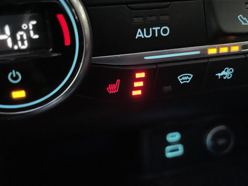 Ford Kuga 2.5 PHEV ST-Line X 25