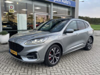 Ford Kuga 2.5 PHEV ST-Line X 38