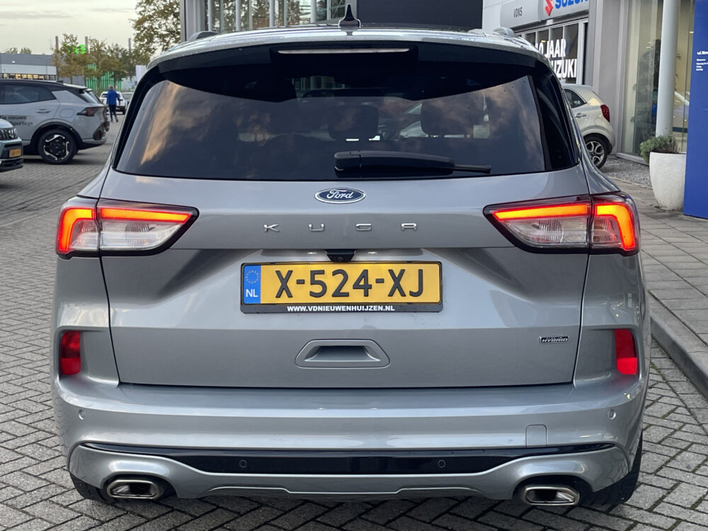 Ford Kuga 2.5 PHEV ST-Line X 8